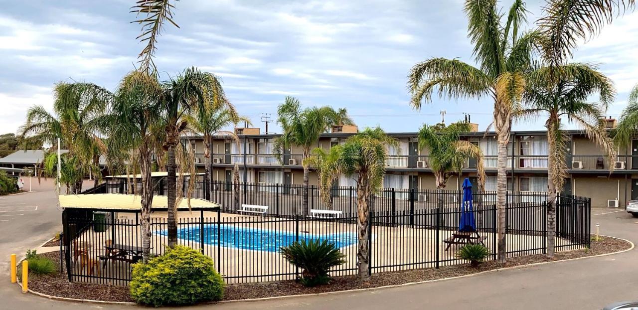 Westland Hotel Motel Whyalla Eksteriør bilde